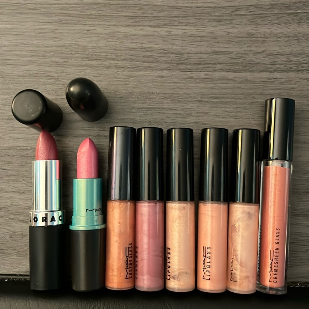 MAC ⚜️ Bundle of 8 Glosses/Lipsticks
